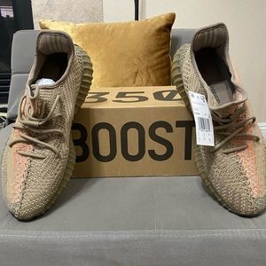 Brand New in box Yeezy Boost 350 V2 Sand Taupe Size 11 1/2 Mens